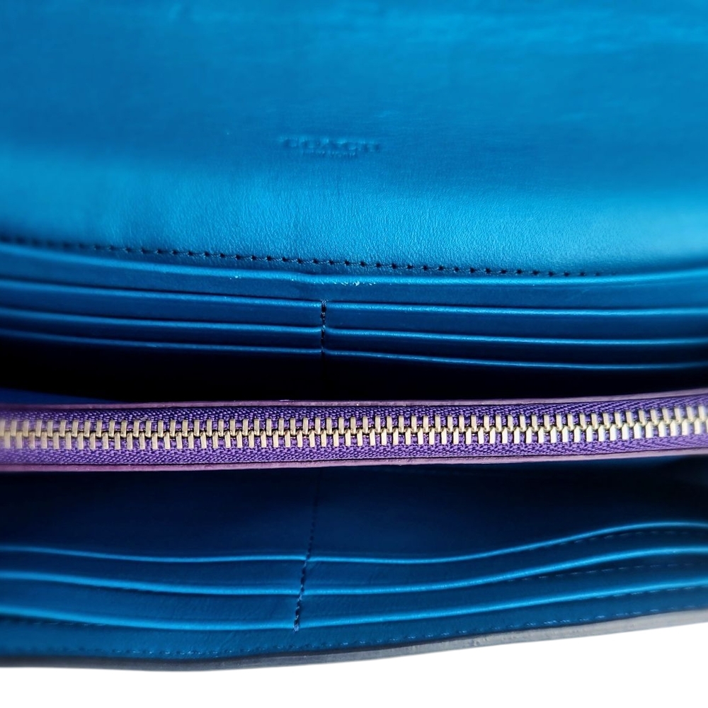 Coach Wallet - Picture 4 of 9